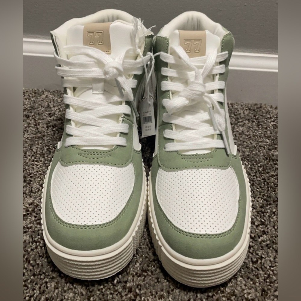High-Tops